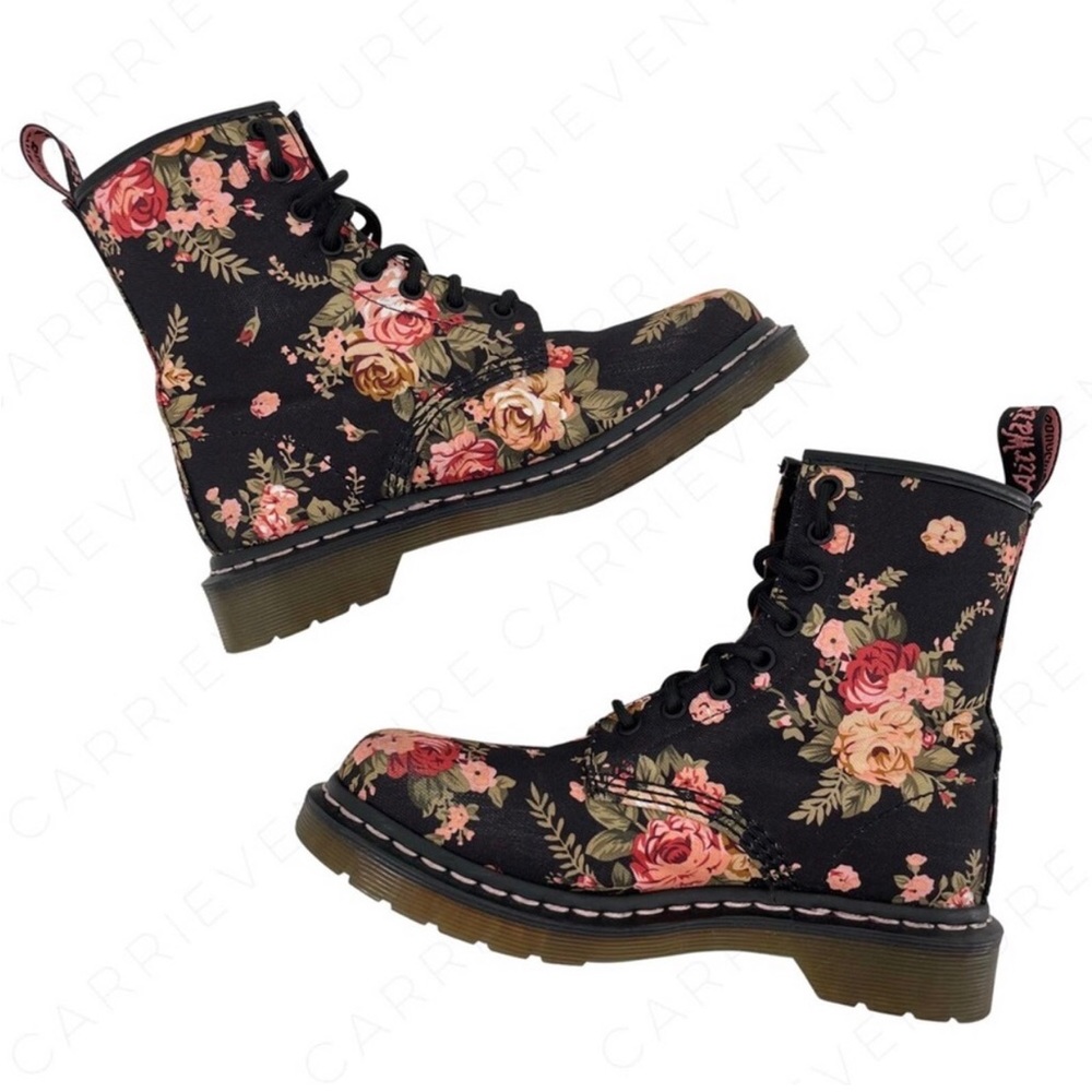 Dr. Martens 1460 W Victorian Flowers Women's Size 7 - Brand New